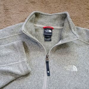 The North Face Mens L/G Light Gray Pullover Sweater 1/4 Zip Fleece